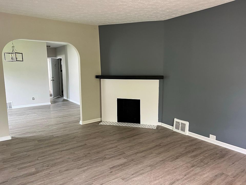 Living room with easy-to-clean luxury vinyl plank throughout