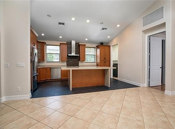 5th image of 8155 Wilshire Lakes Blvd