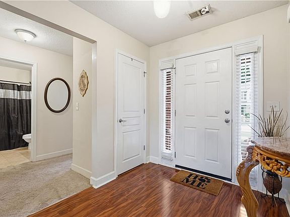 3rd image of 4901 Summersun Dr