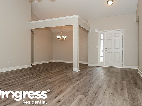 3rd image of 809 Aarons Ct