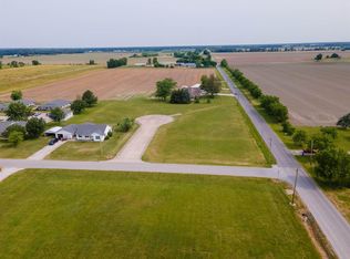 E Wigham St, Centralia, MO 65240
