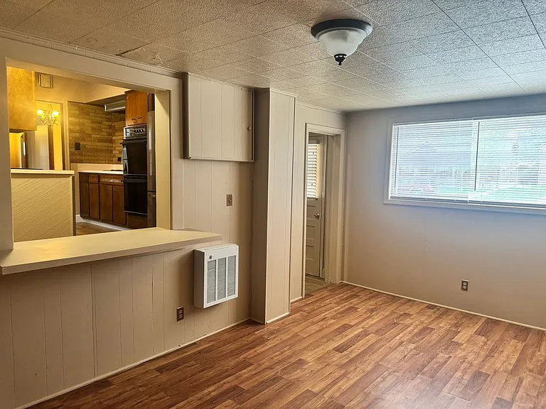 3321 Central Ave — Photo 10