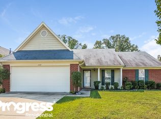 1569 Ian Dr, Southaven, MS 38671