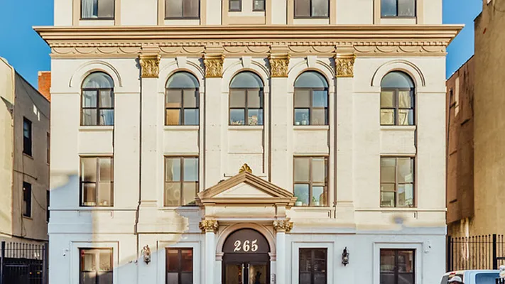 Rented by Nooklyn NYC LLC | media 32