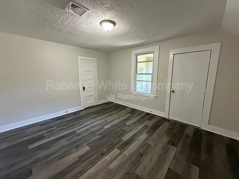 179 Maple St #3 — Photo 7