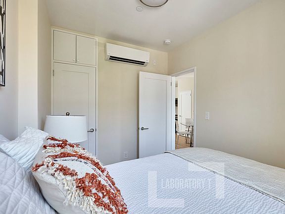4th image of 785 Saint Nicholas Ave #4A