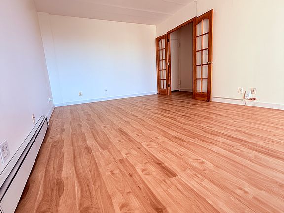 2nd image of 515 Anderson Ave APT 5G