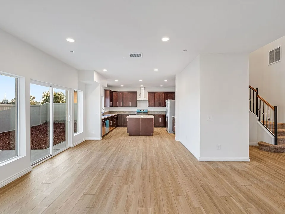 8500 Grove Hill Ct
