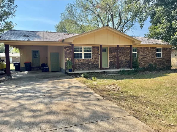 3616 E 4th St, Russellville, AR 72802