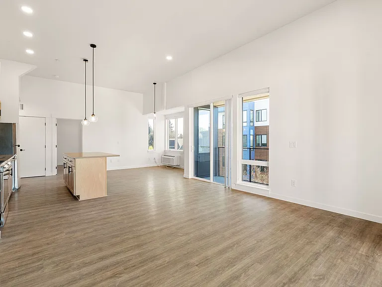 2508 SE 32nd Ave — Photo 15