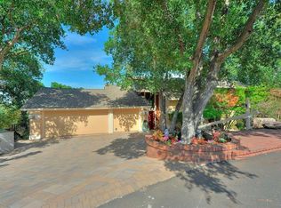 17055 Los Robles Way, Los Gatos, CA 95030
