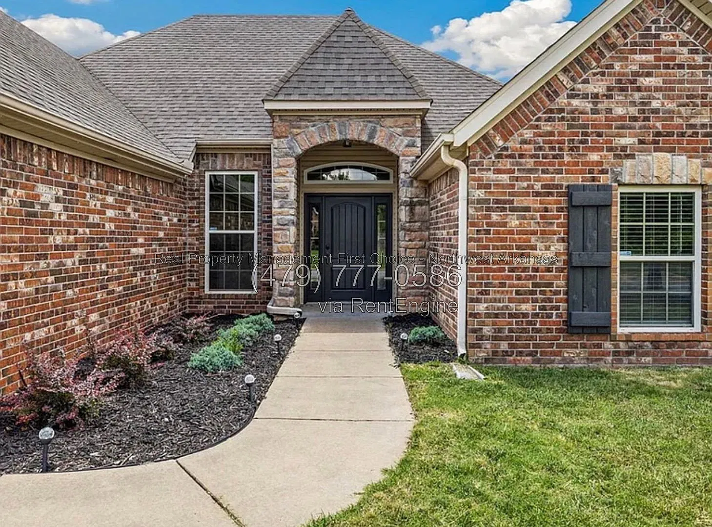 3 bed, 2.0 bath, 1650 sqft, $2,000 — Photo 2
