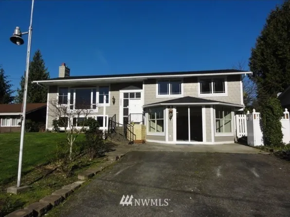 28855 22nd Ave S #B, Federal Way, WA 98003