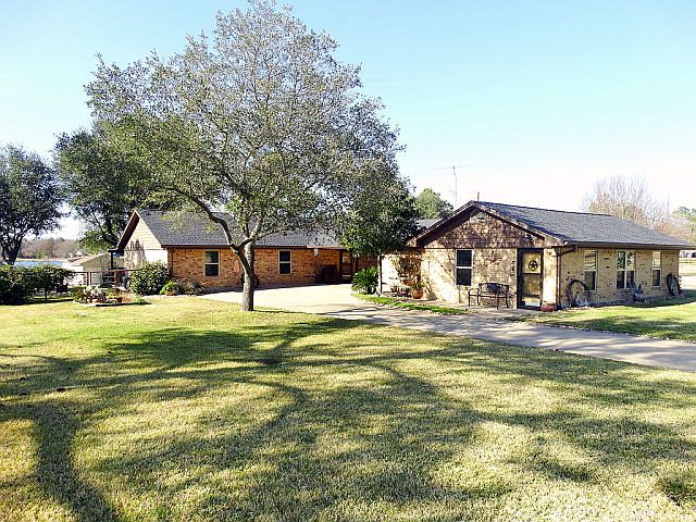 1st image of 7489 East Lake Dr