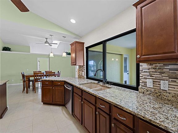 5th image of 3370 DOVER DRIVE