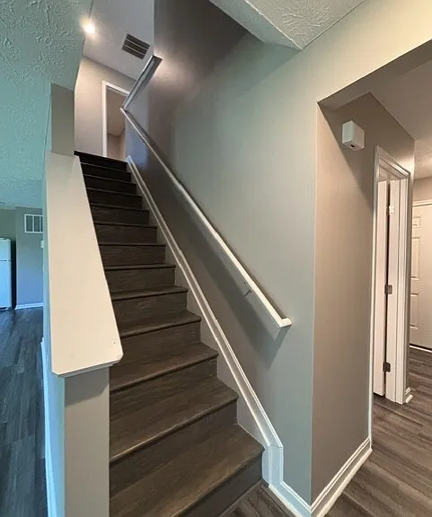 2180 Pine Valley Dr — Photo 16