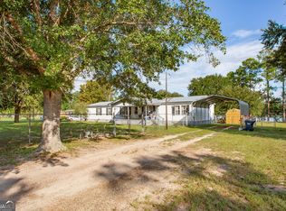 288 Lakeview Dr, Folkston, GA 31537