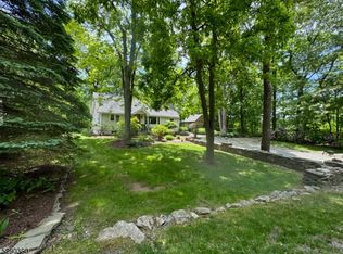 506 Muscoda Rd, Highland Lakes, NJ 07422