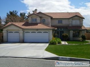 9875 Travis St, Hesperia, CA 92345