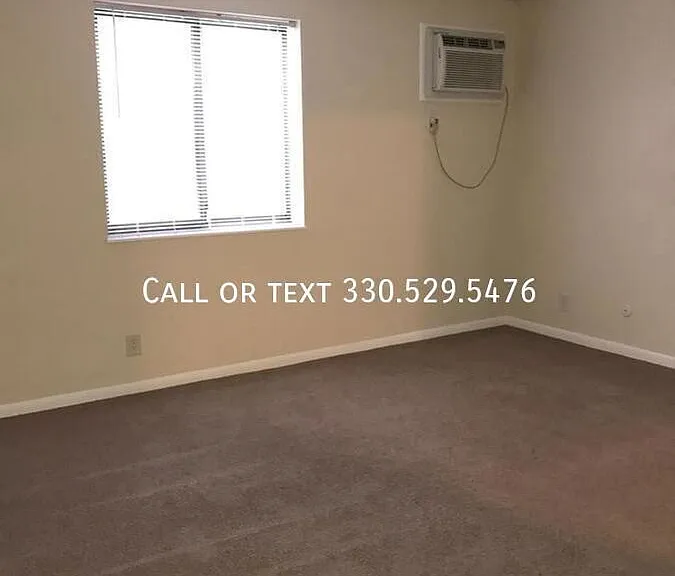 591 E Buchtel Ave #M — Photo 5