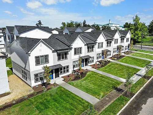 Riverstone Townhomes Photo 1