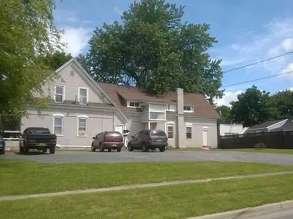 36 Delaware Ave APT B, Hudson Falls, NY 12839