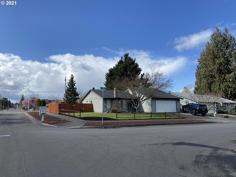 1st image of 1685 SE 58th Ct