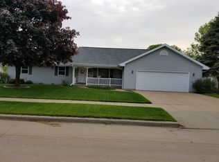 308 Knoedler St, Kimberly, WI 54136