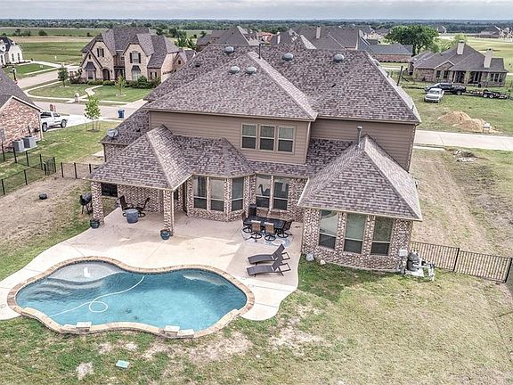 2nd image of 1805 Turtle Creek Ln