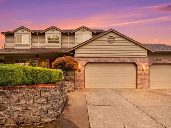 275 Blue Jay Ave, Forest Grove, OR 97116