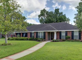 801 Broadmoor Blvd, Lafayette, LA 70503