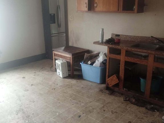 5th image of 329 Mound St