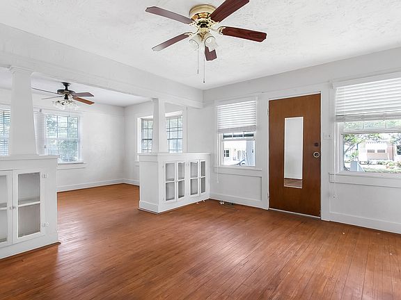 LIving Room view to Dinning 