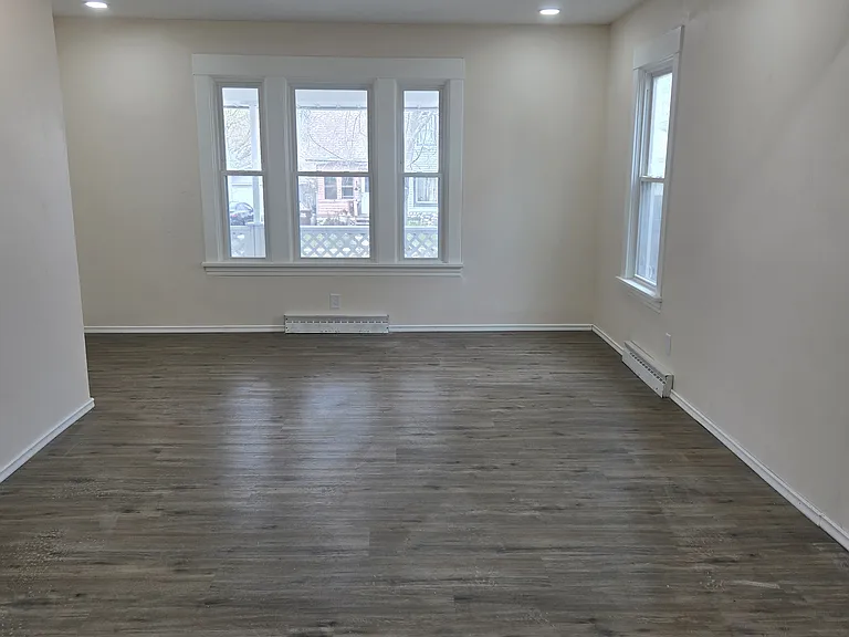 1313 Benton St — Photo 5
