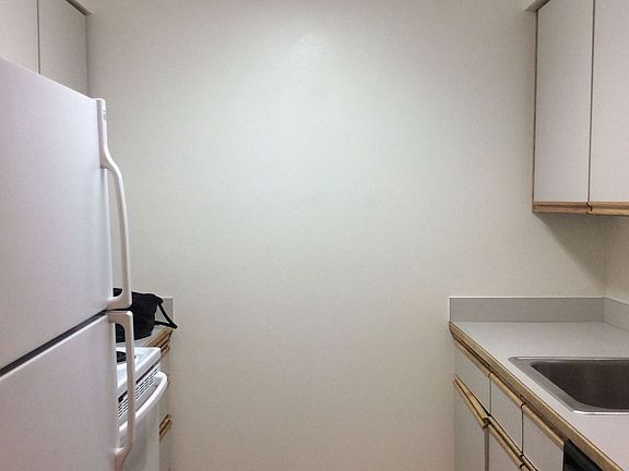 2nd image of 1531 NW 61st St APT 102