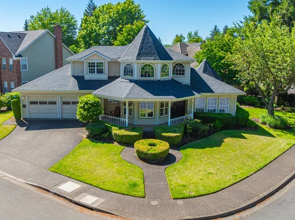 3322 Winchester Way, Eugene, OR 97401