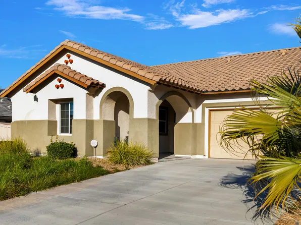 43826 Countryside Dr, Lancaster, CA 93536
