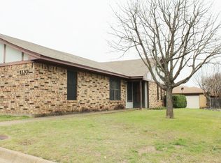 1110 Curtis Dr, Weatherford, TX 76086