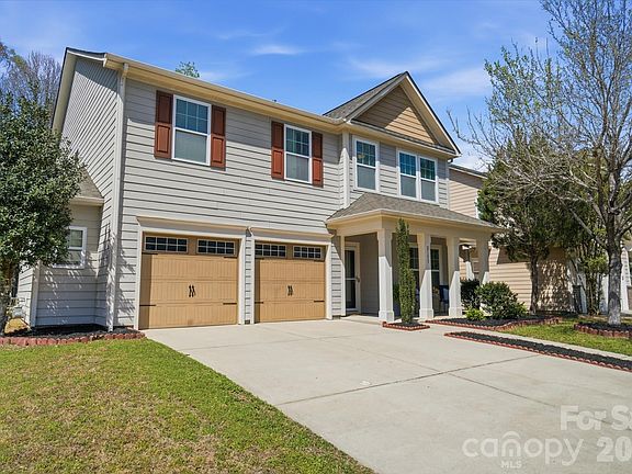 3rd image of 2153 Bluebell Way