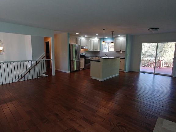 3rd image of 163 Narain Ct