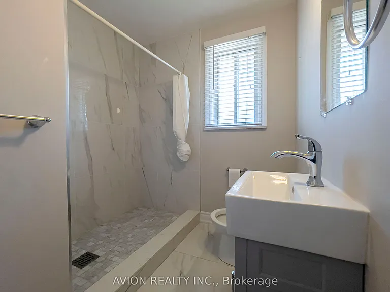 443 Fernleigh Cir N — Photo 9