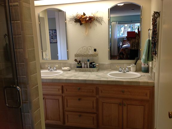 Full bath downstairs