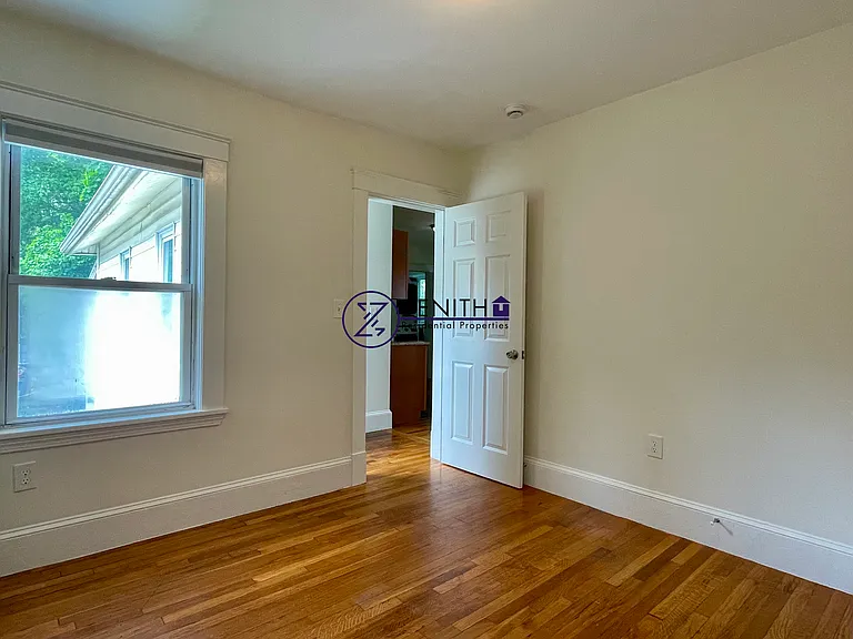 17 Ogden St #2 — Photo 15