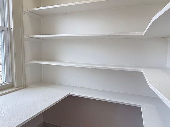 5th image of 46 Grace St APT C4