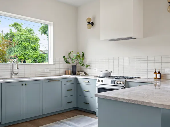 2403 E 22nd St, Austin, TX 78722