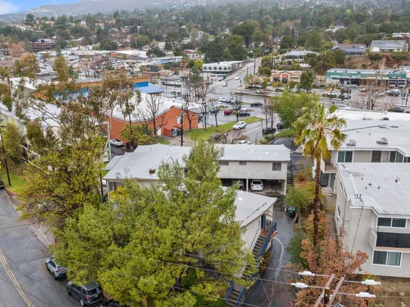 2159 La Canada Crest Dr #4, La Canada Flintridge, CA 91011