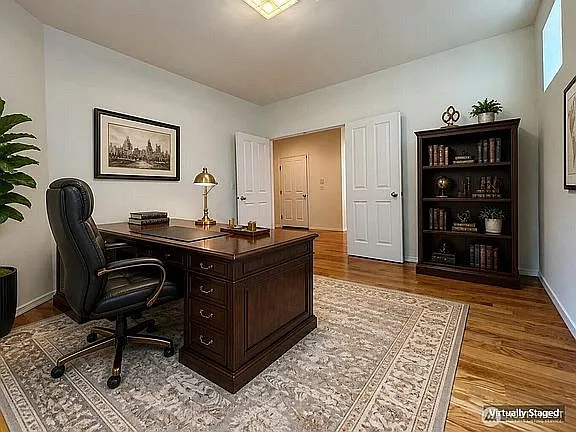4 bed, 2.5 bath, 2161 sqft, $3,700 — Photo 4