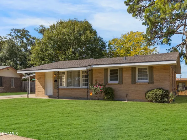 2123 Ledoux Cir, Opelousas, LA 70570