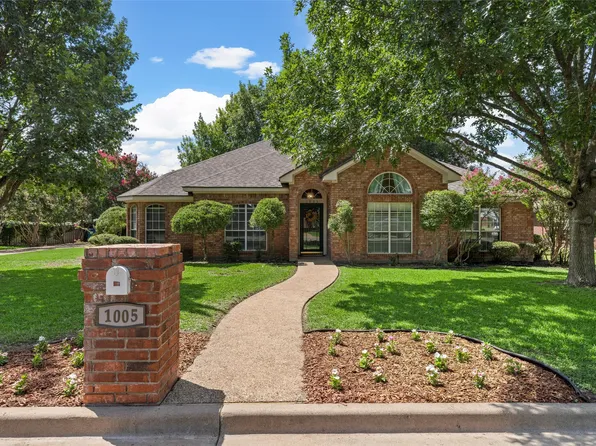 1005 Regina Dr, Hewitt, TX 76643