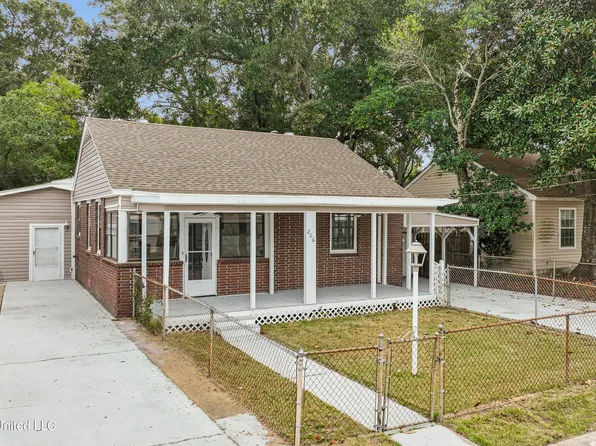 206 Bayly Dr, Biloxi, MS 39530